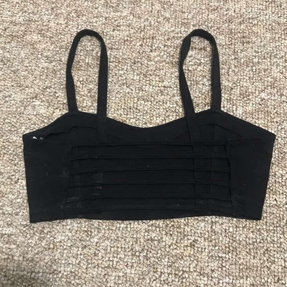 Black cropped top with lots of straps on the back - Picture 2 of 2